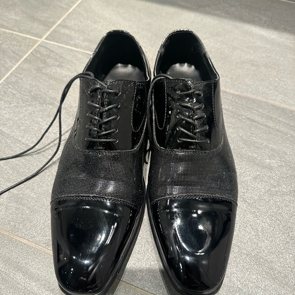 Men’s Kenneth Cole shoe Size 9 worm once for a wedding and been sitting since. - Picture 3 of 6